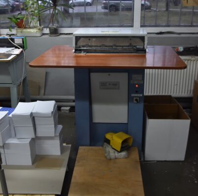 Календарный перфоратор Rilecart F500